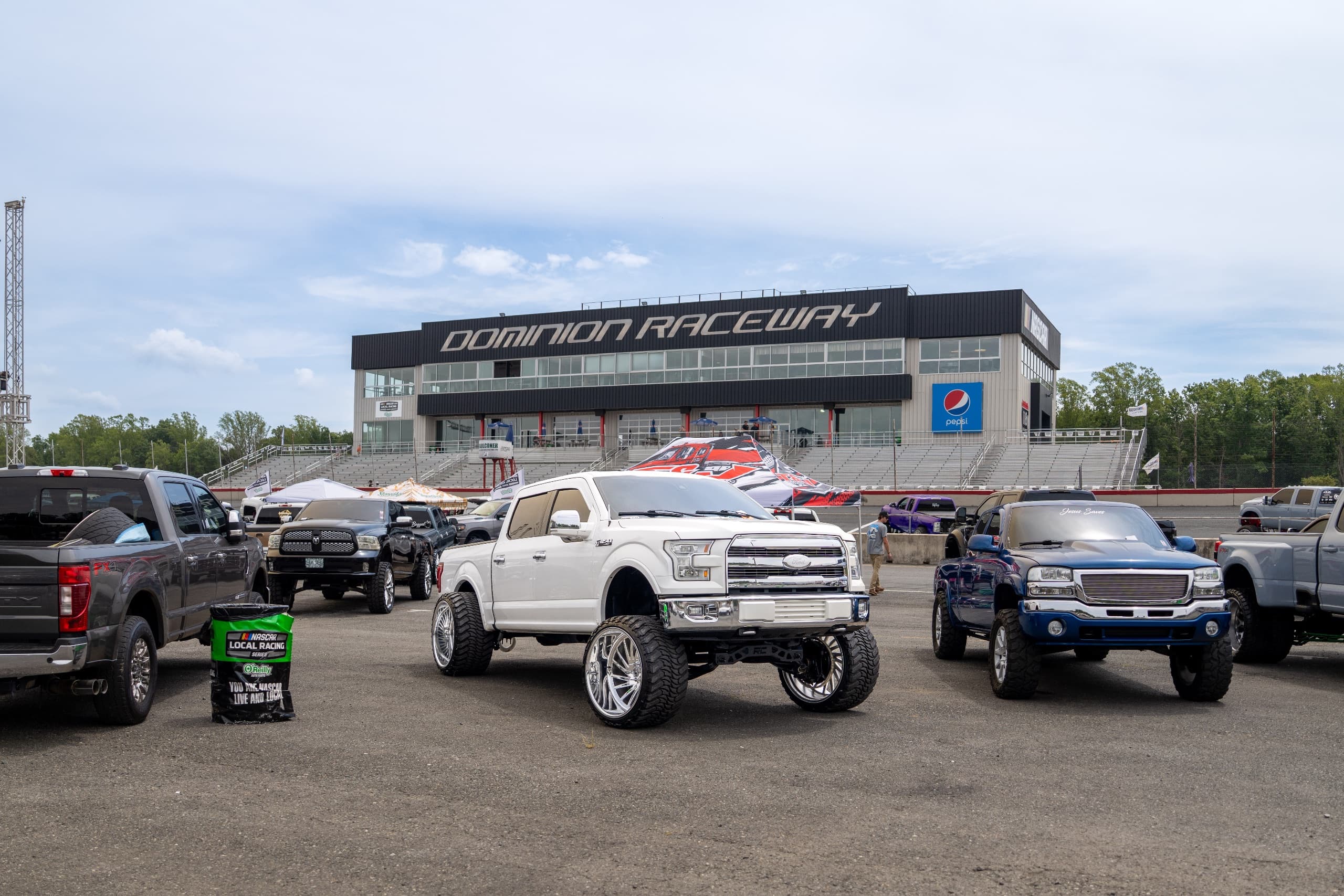 2015 Ford F-150 lariat ultimate — photo 1