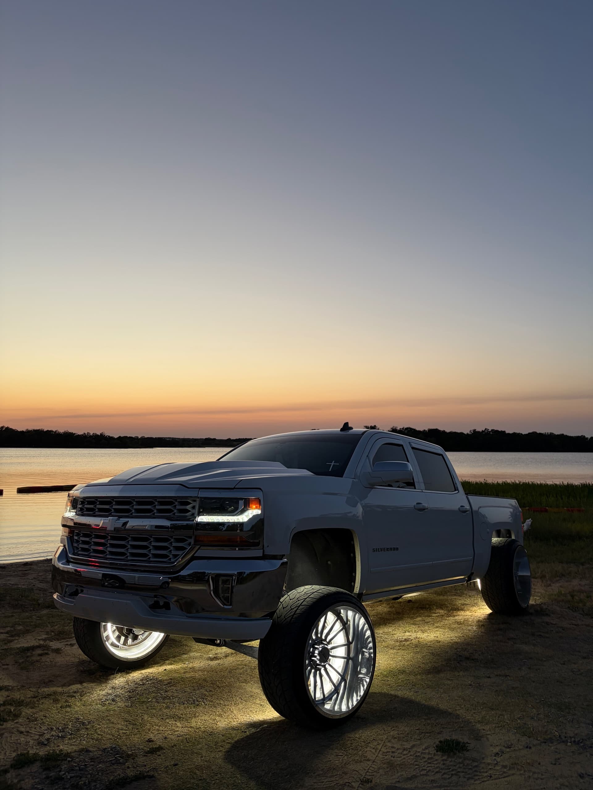 2017 Chevrolet Silverado 1500 — photo 1