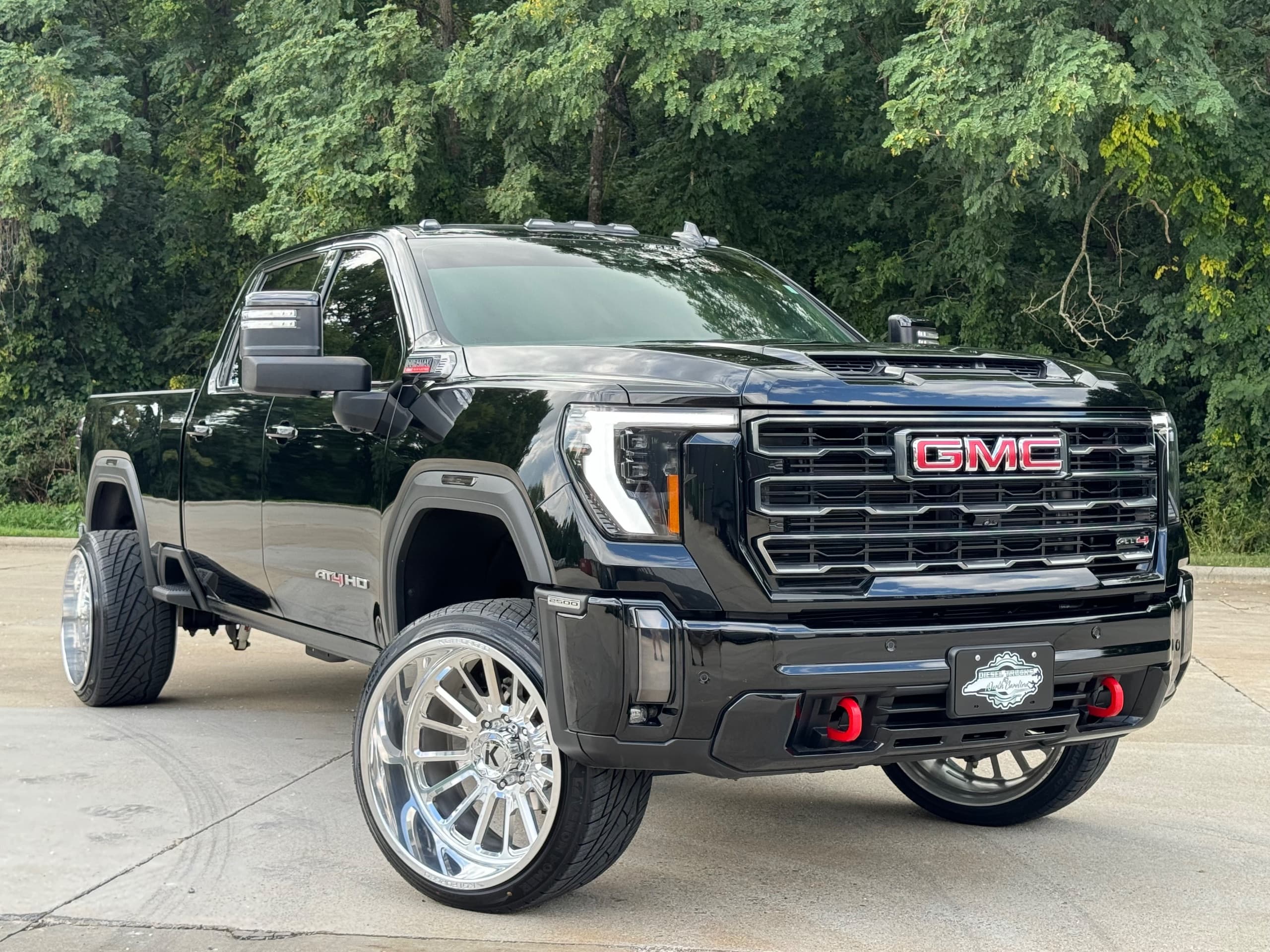 2024 GMC 2500HD AT4 — photo 1