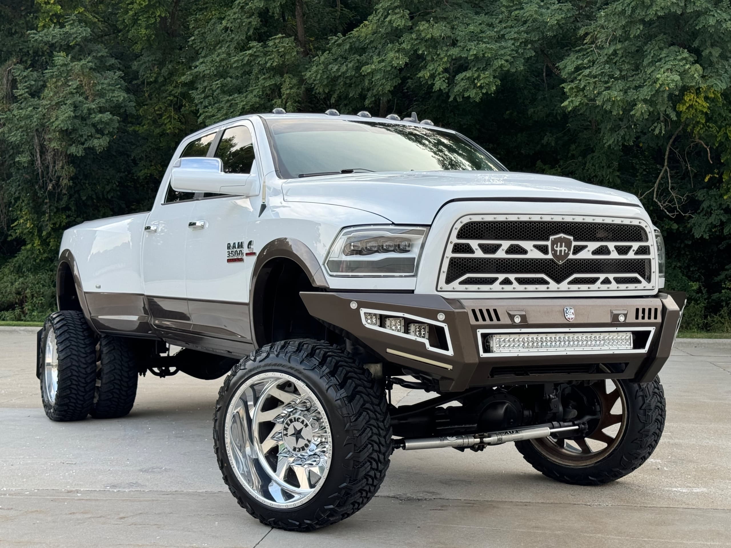 2018 Ram 3500 Laramie — photo 1