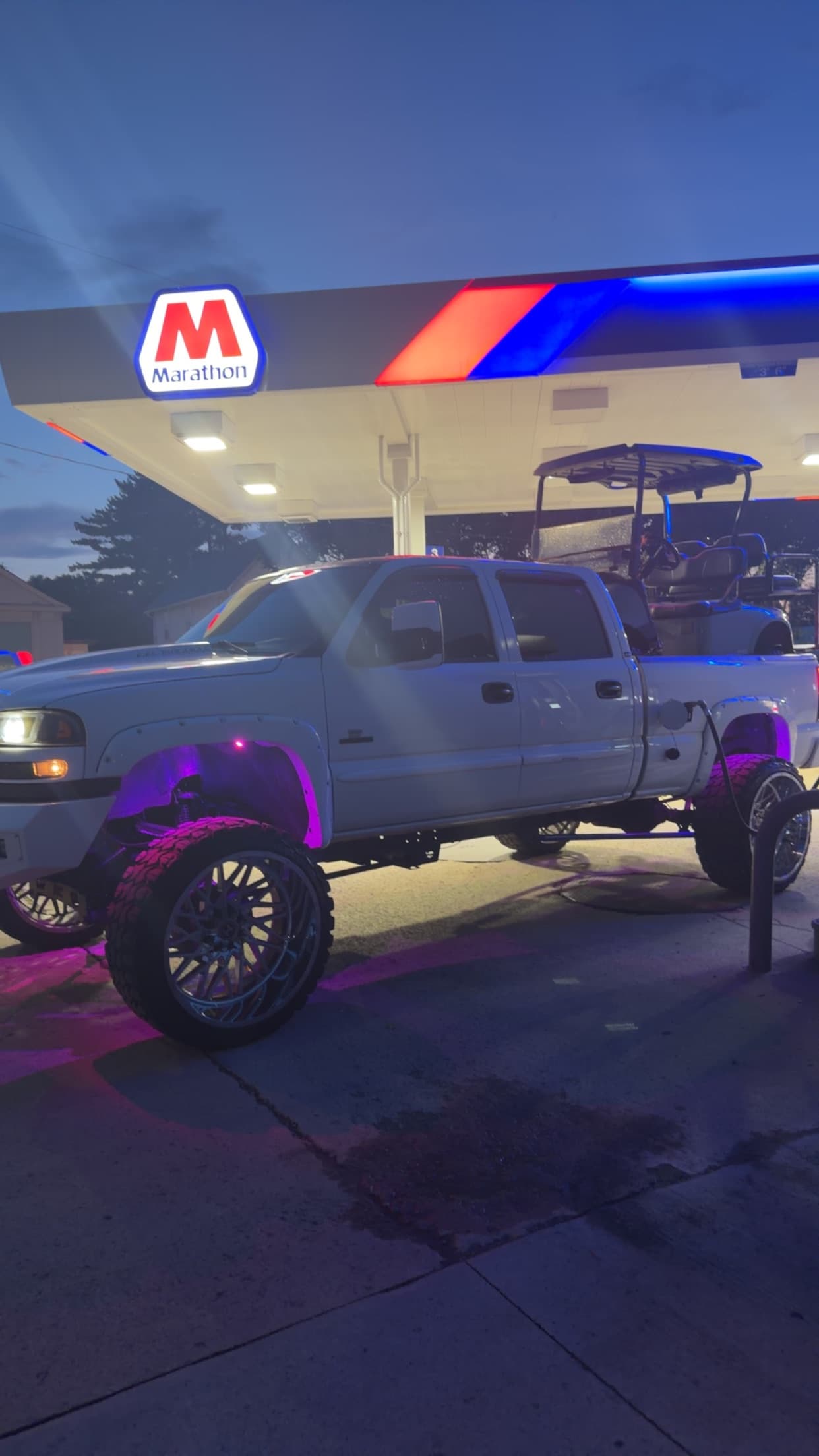 2003 GMC Sierra 2500 — photo 1