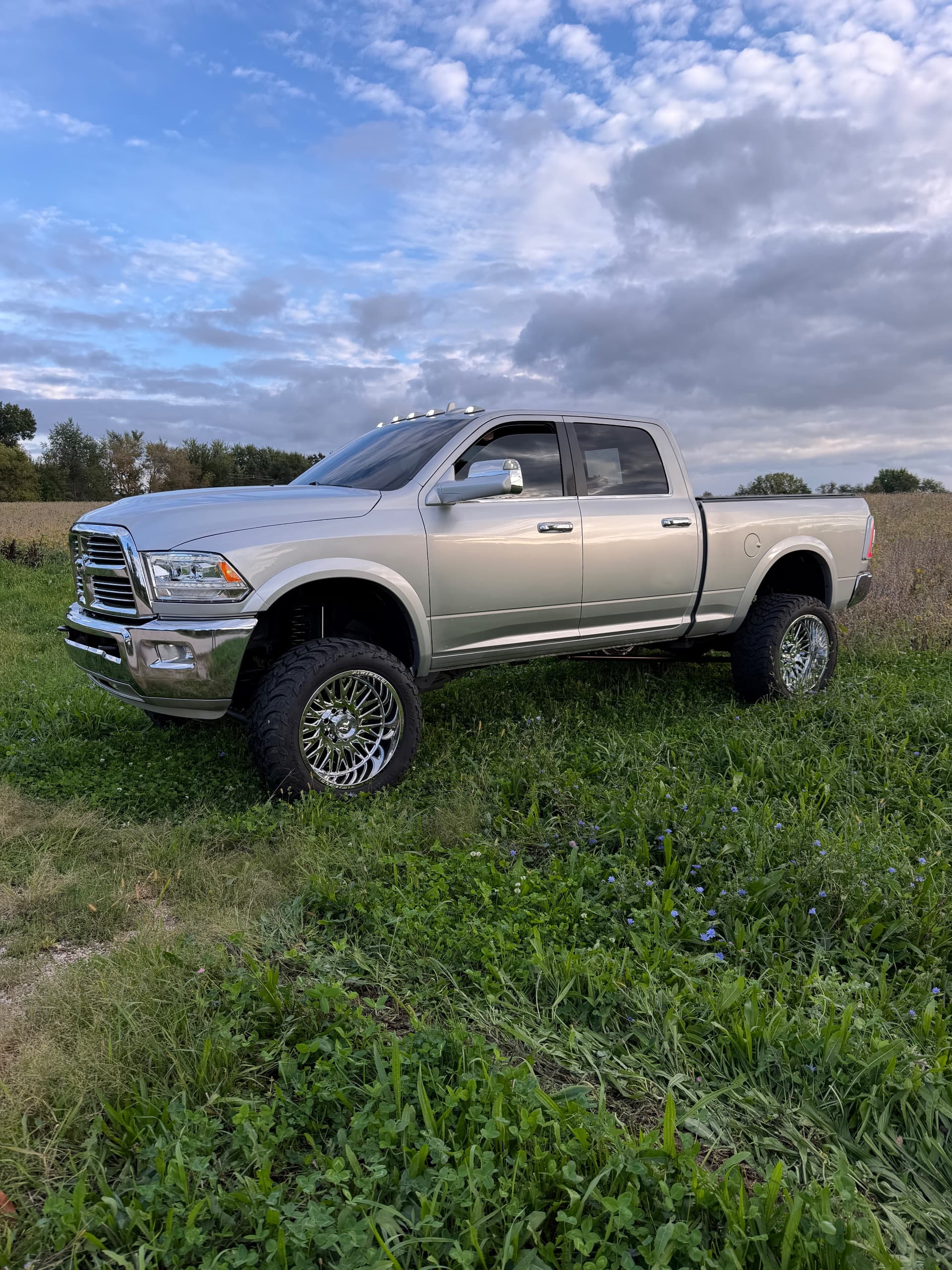 2015 Ram 2500 big horn 6.4 hemi — photo 1