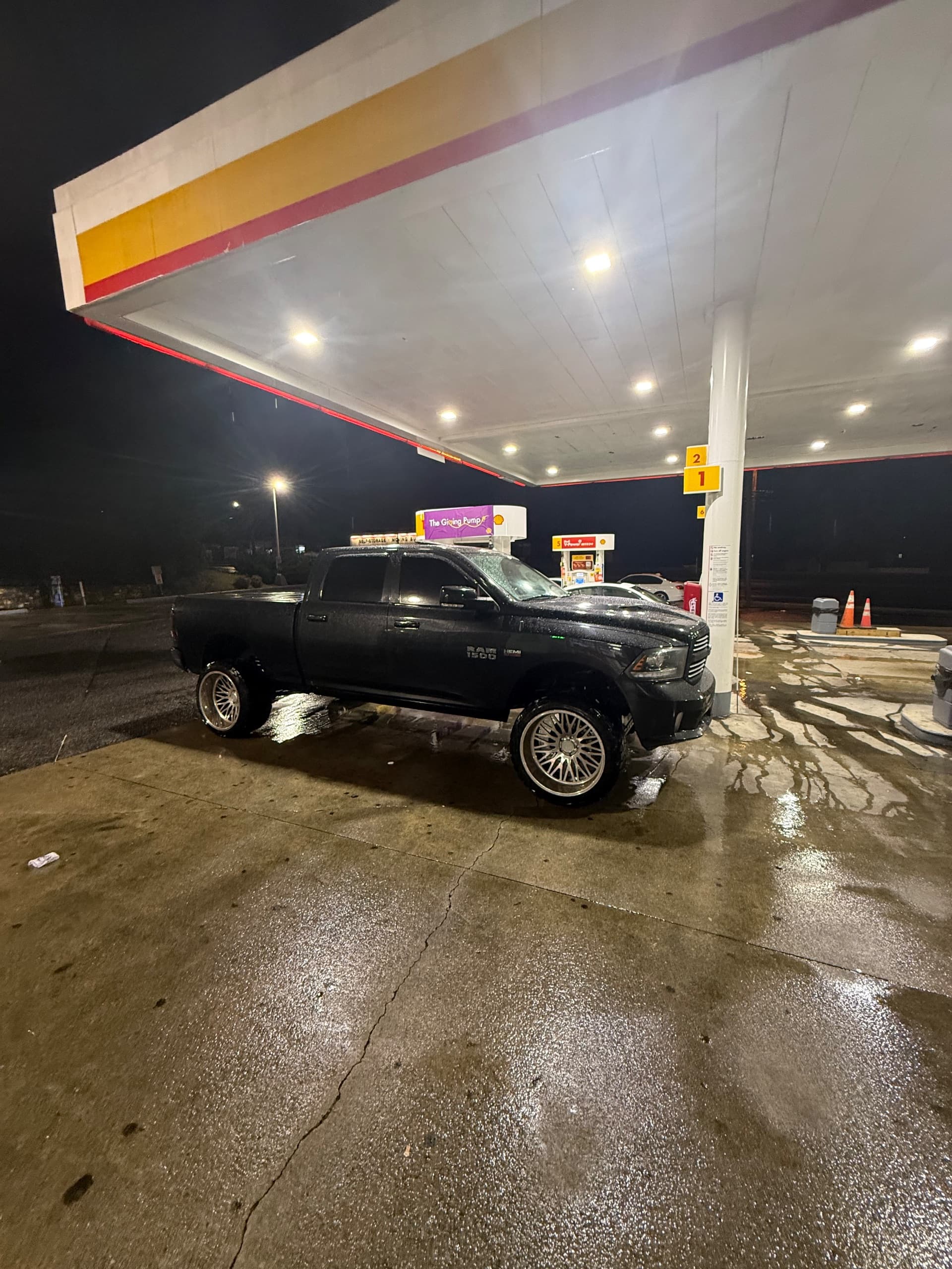 2016 Ram 1500 — photo 1