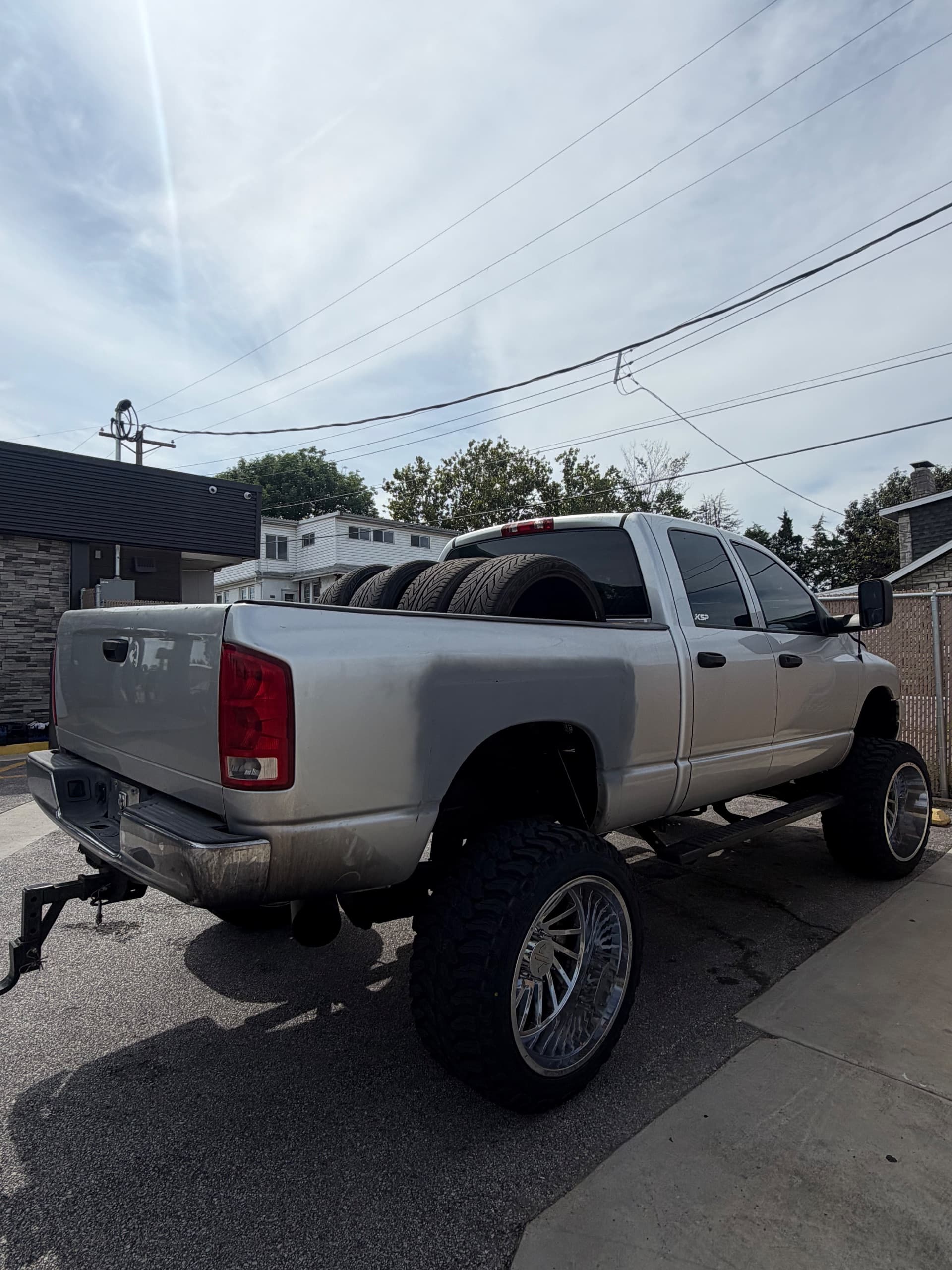 2003 Dodge Ram 2500 cummins — photo 1