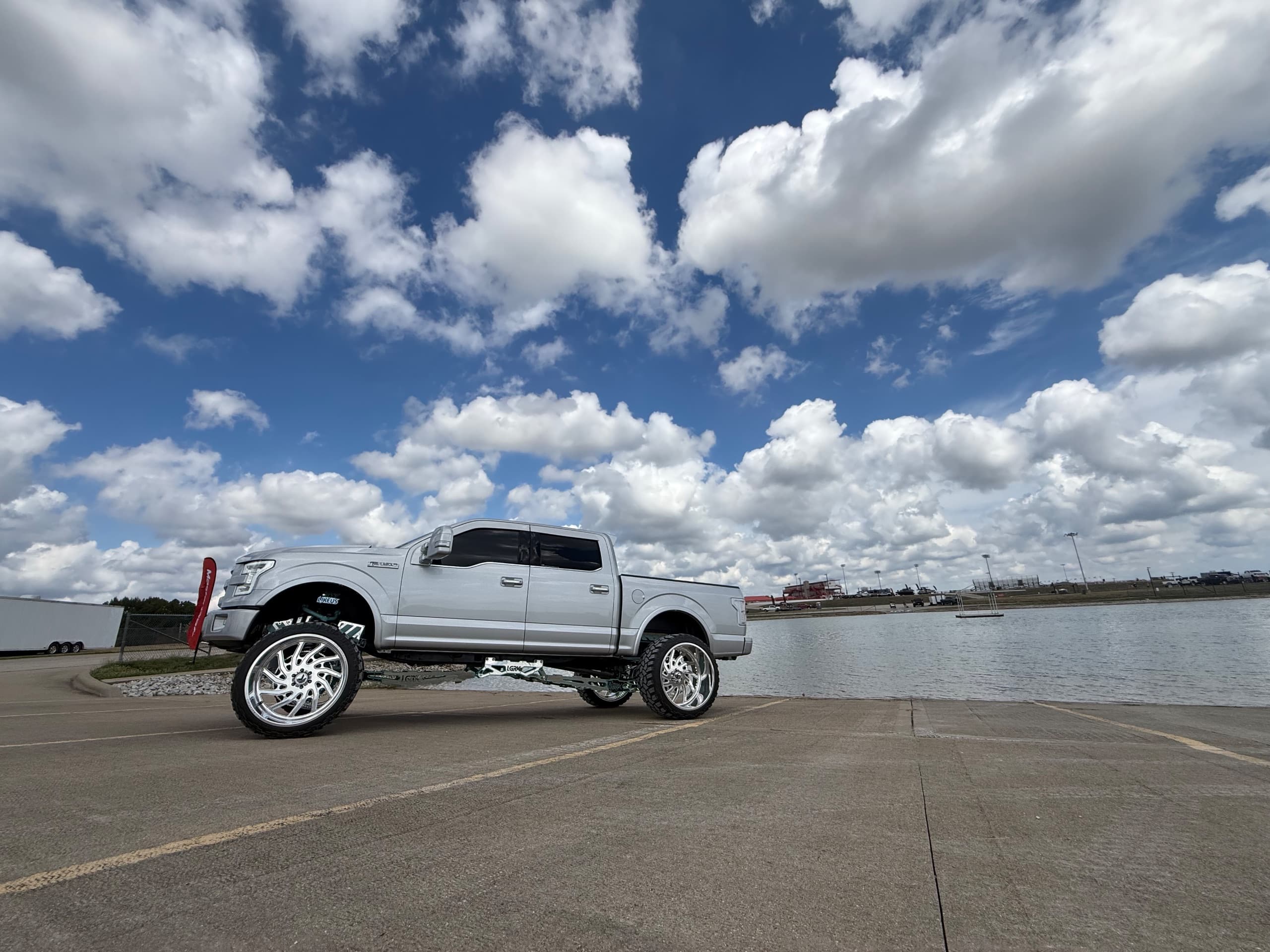 2015 Ford F150 — photo 1