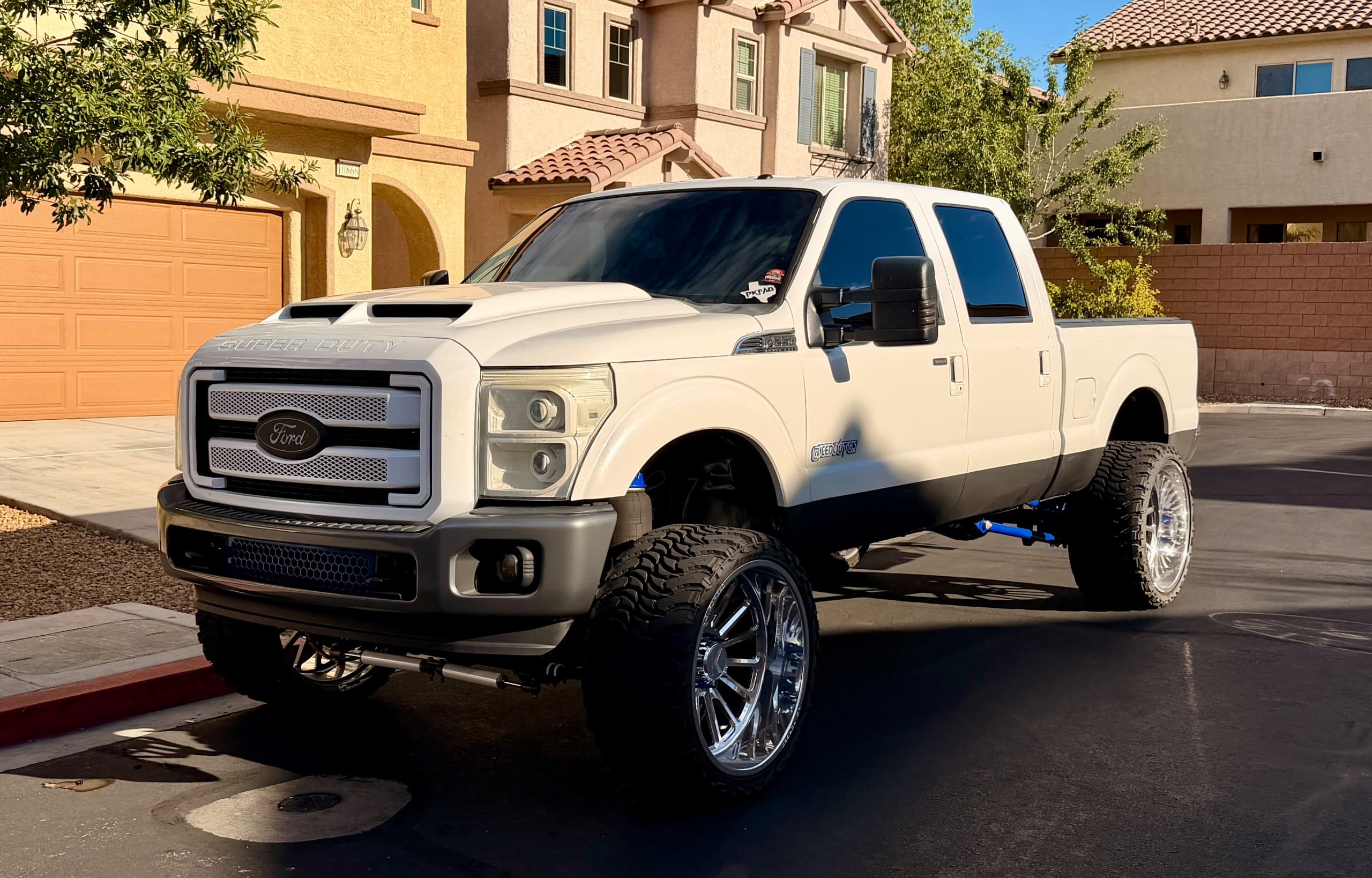 2011 Ford F250 — photo 1