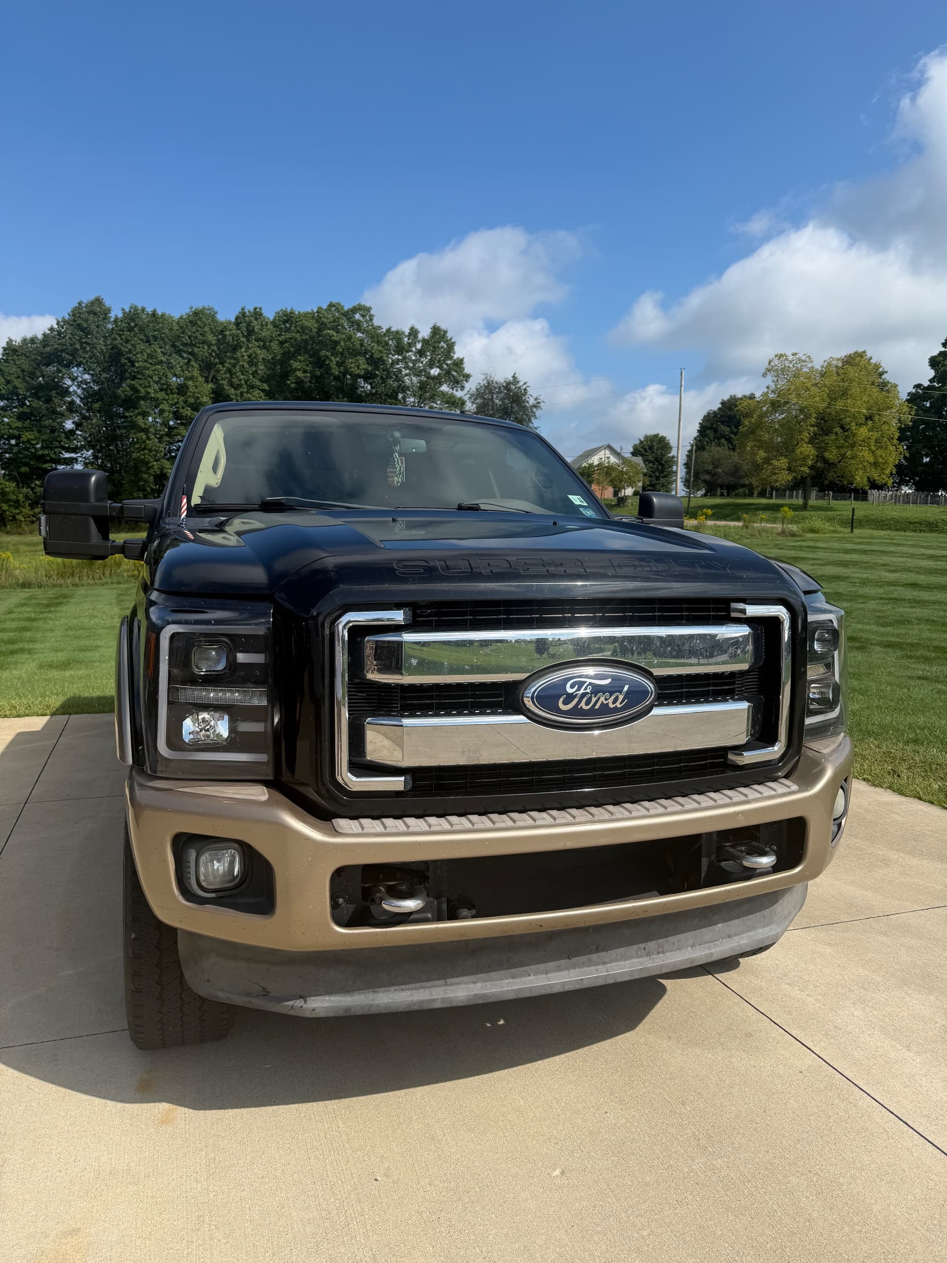 2011 Ford F250 king ranch — photo 1