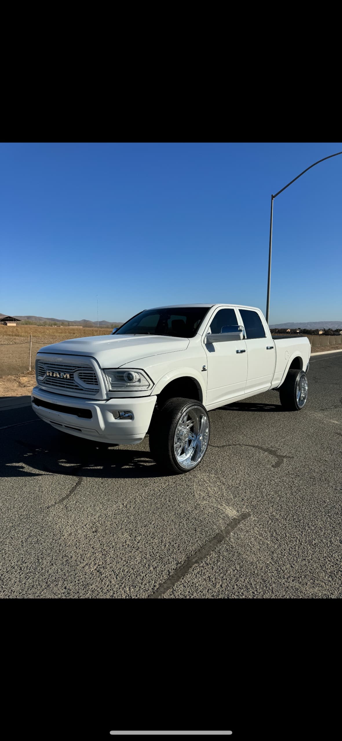 2012 Dodge 2500 — photo 1