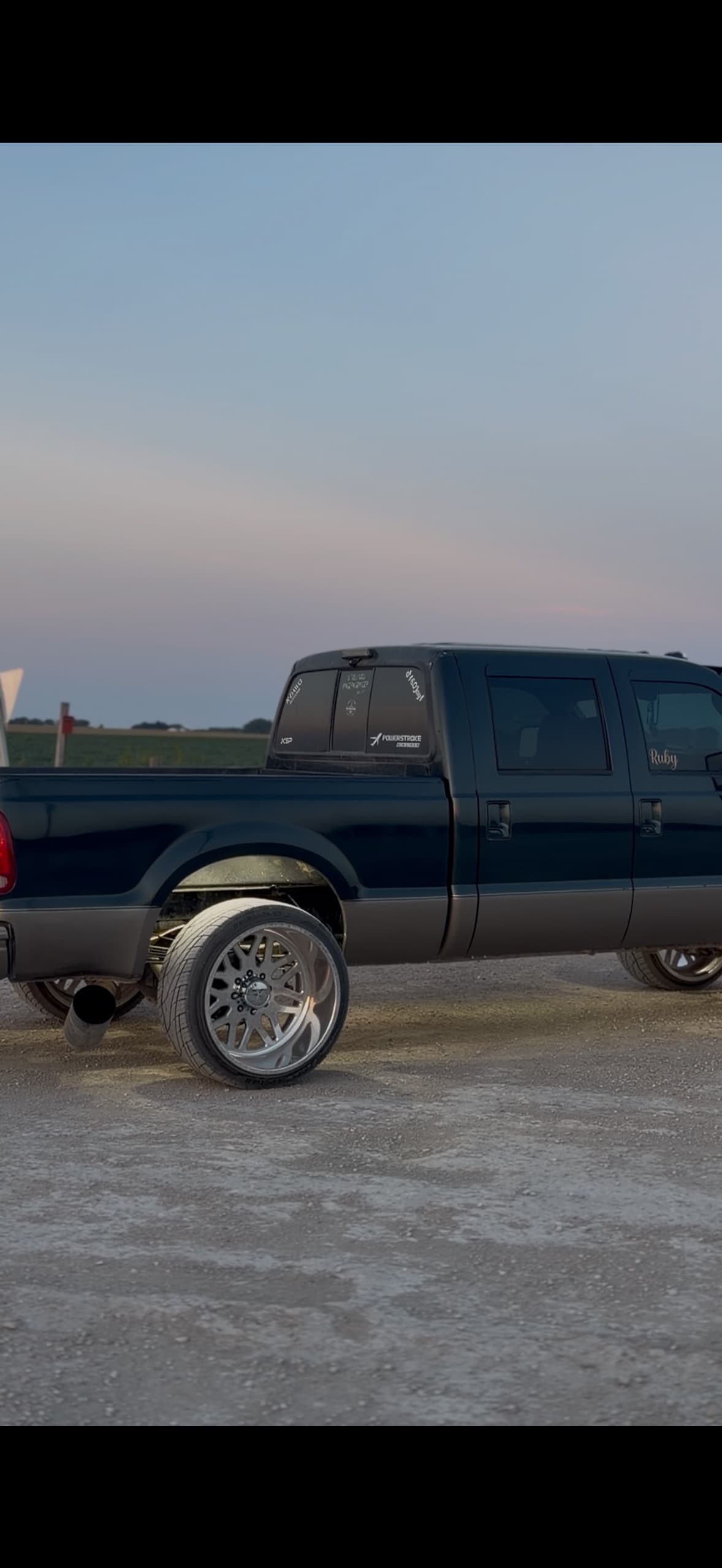 2004 Ford F250 — photo 1