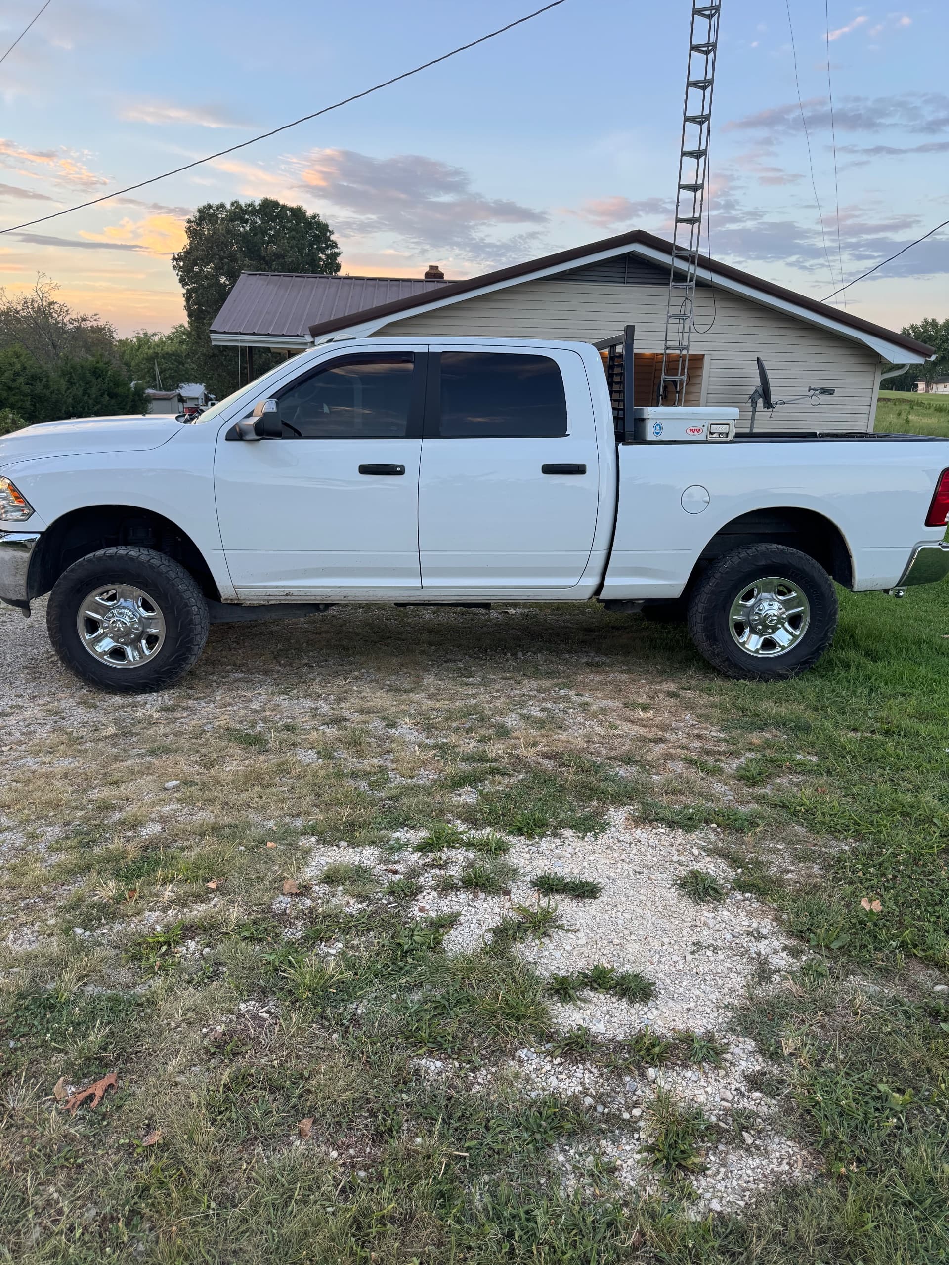 2018 Dodge Ram 2500 Tradesman — photo 1