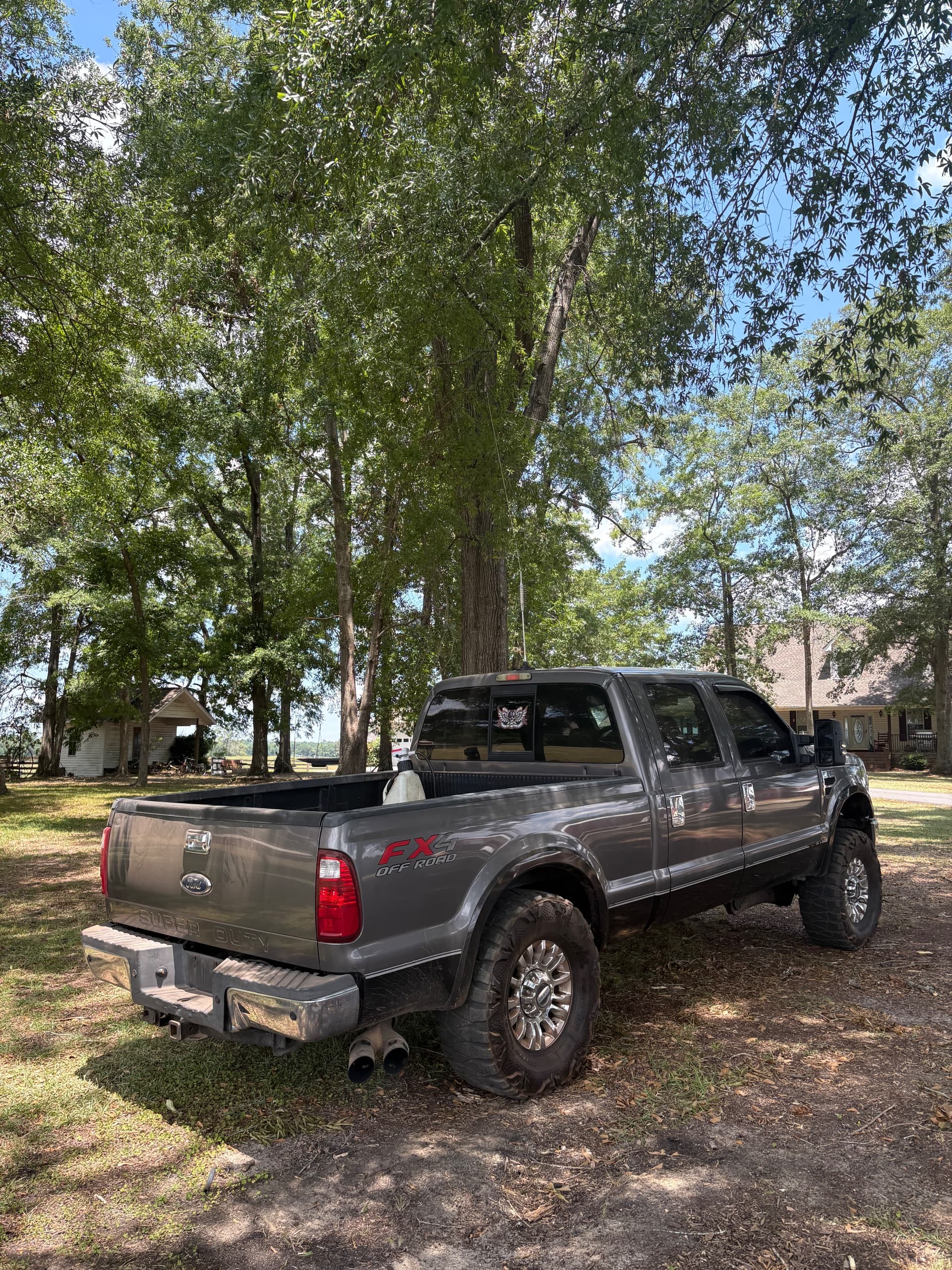 2008 Ford F-250 Lariat — photo 1