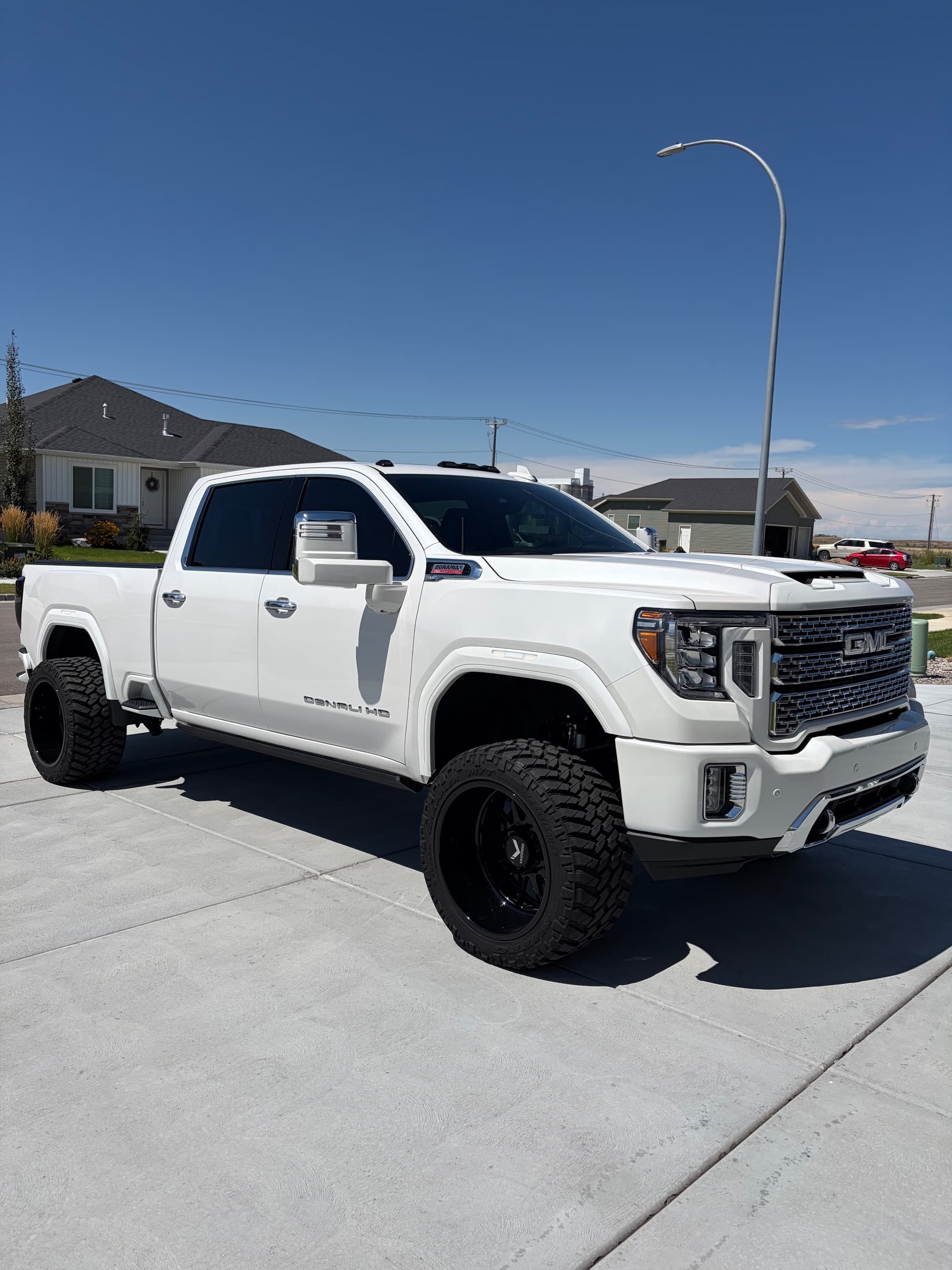 2023 GMC Sierra 2500 HD Crew Cab Denali — photo 1