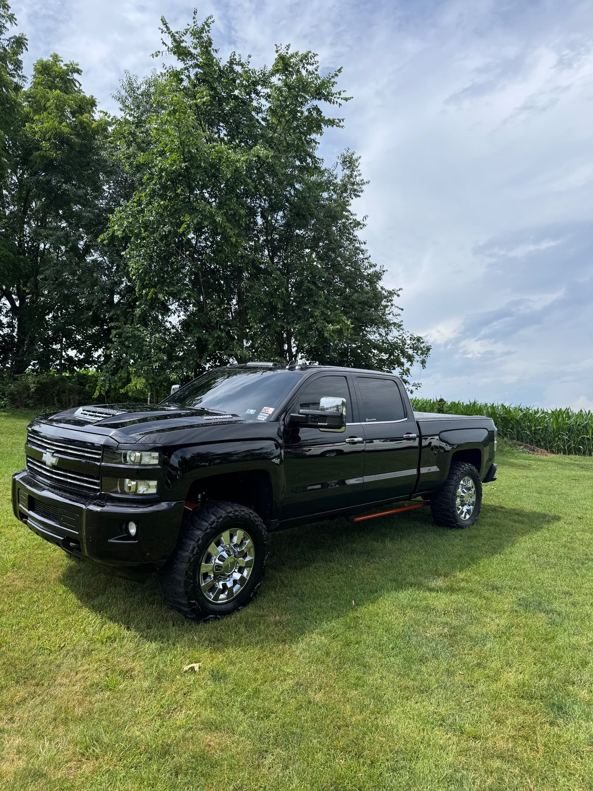 2019 Chevy 2500 z71 ltz — photo 1