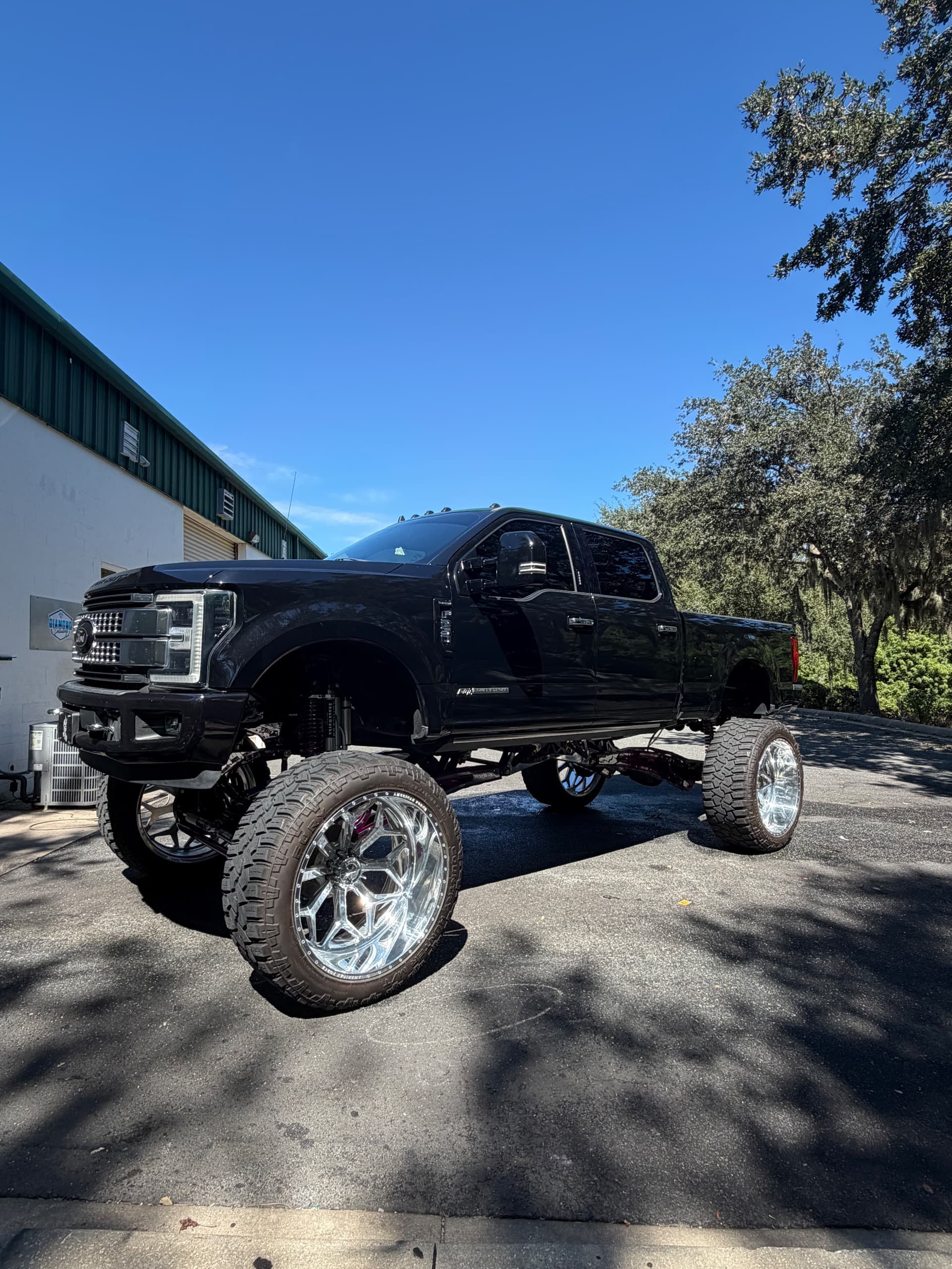2019 Ford F250 platinum — photo 1