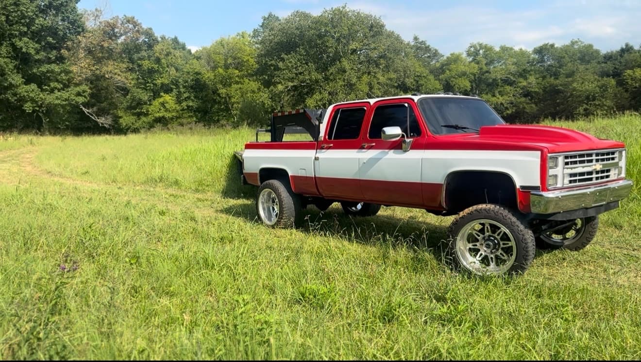 1987 Chevrolet K30 3+3 — photo 1