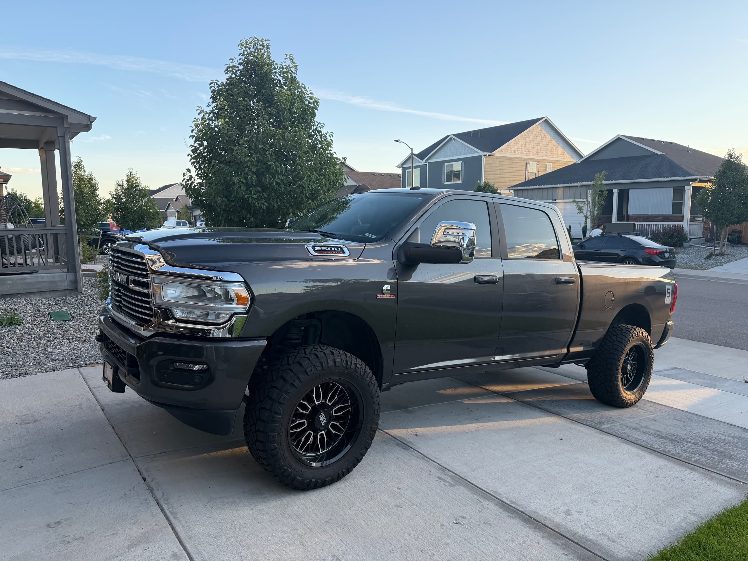 2024 Ram 2500 Laramie — photo 1