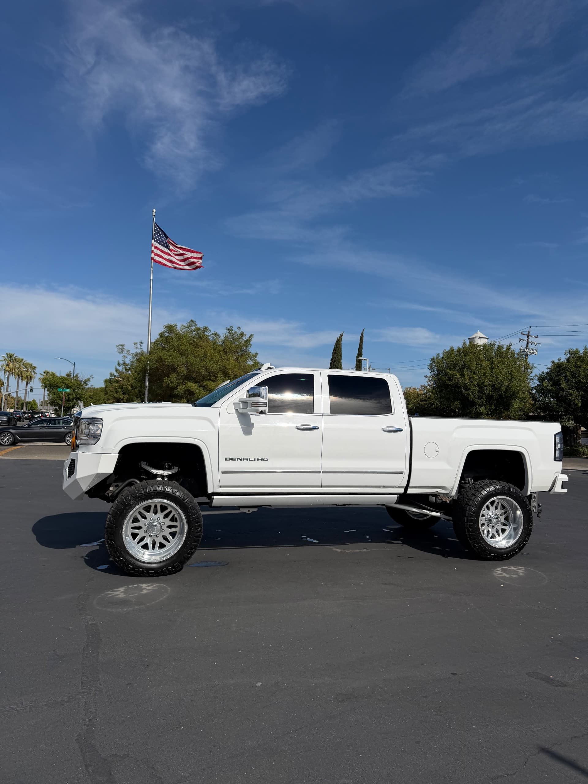 2015 GMC 2500 Denali 4x4 — photo 1
