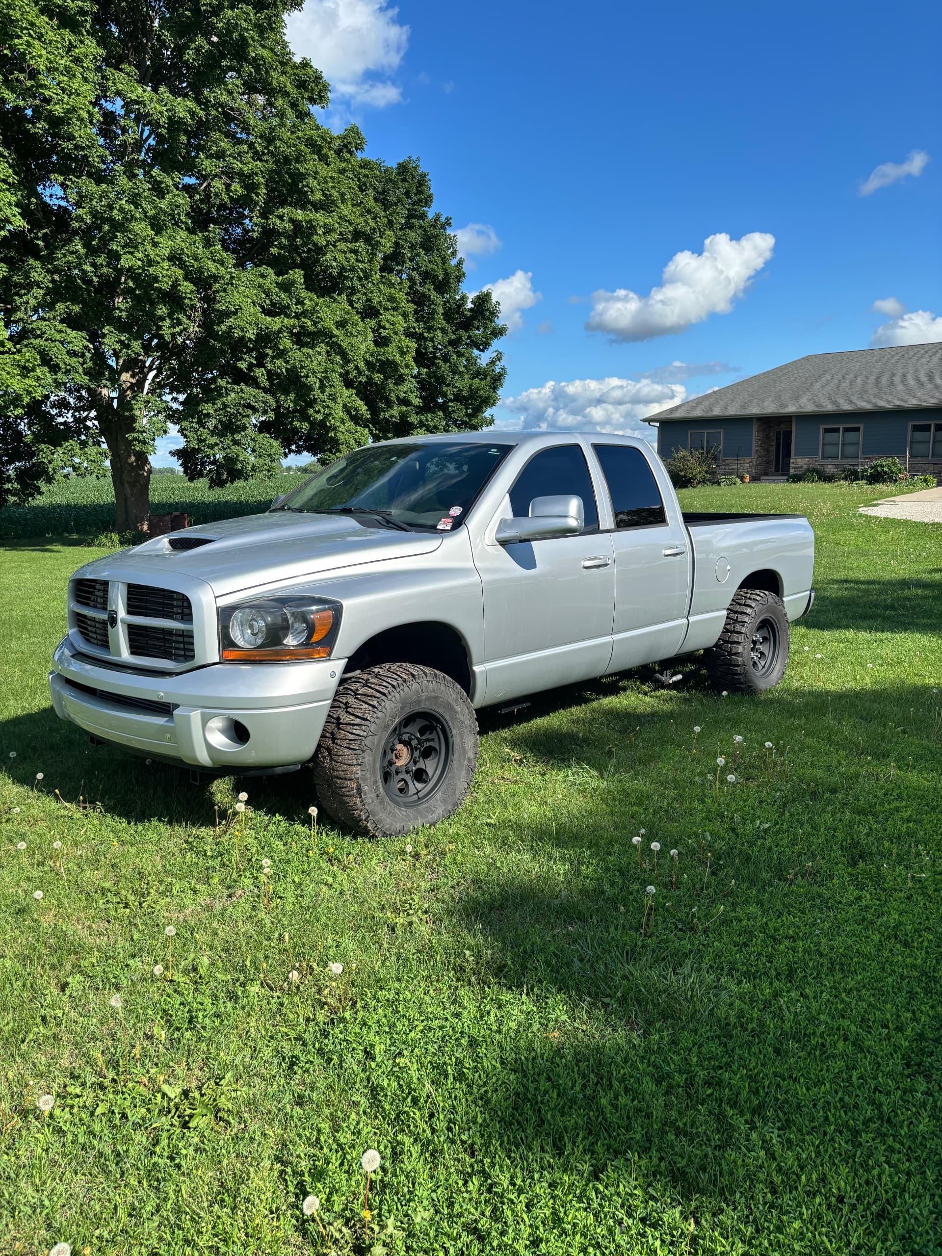 2007 Dodge 2500 cummins — photo 1