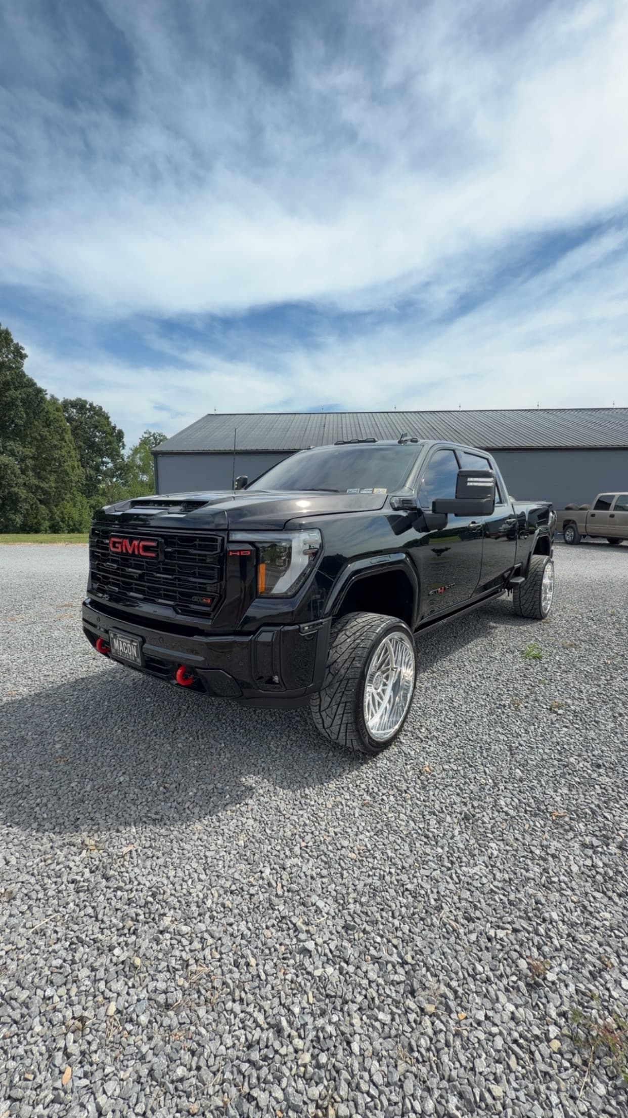 2024 GMC 2500 HD AT4 — photo 1