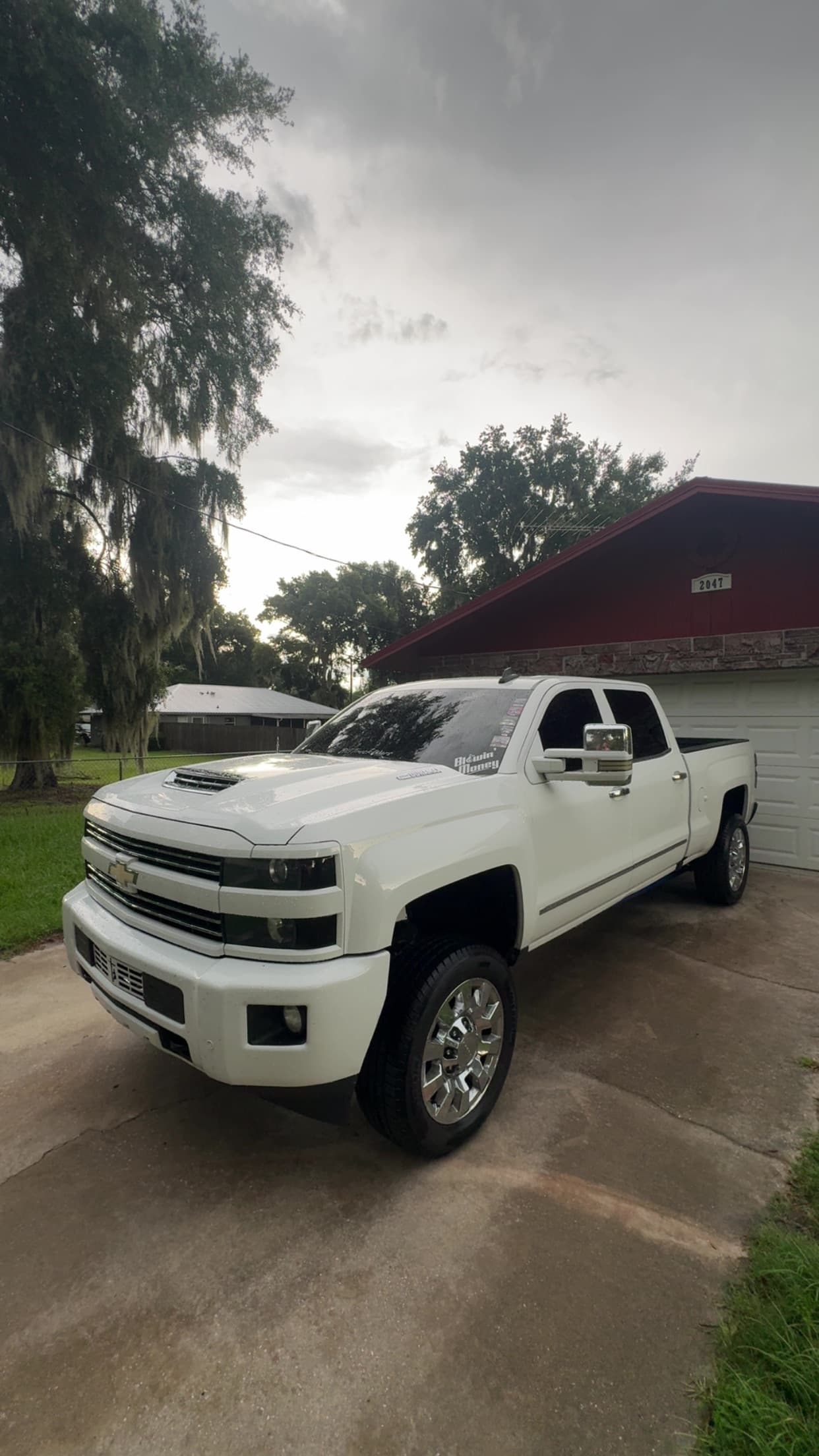 2017 Chevrolet Silverado 2500 — photo 1
